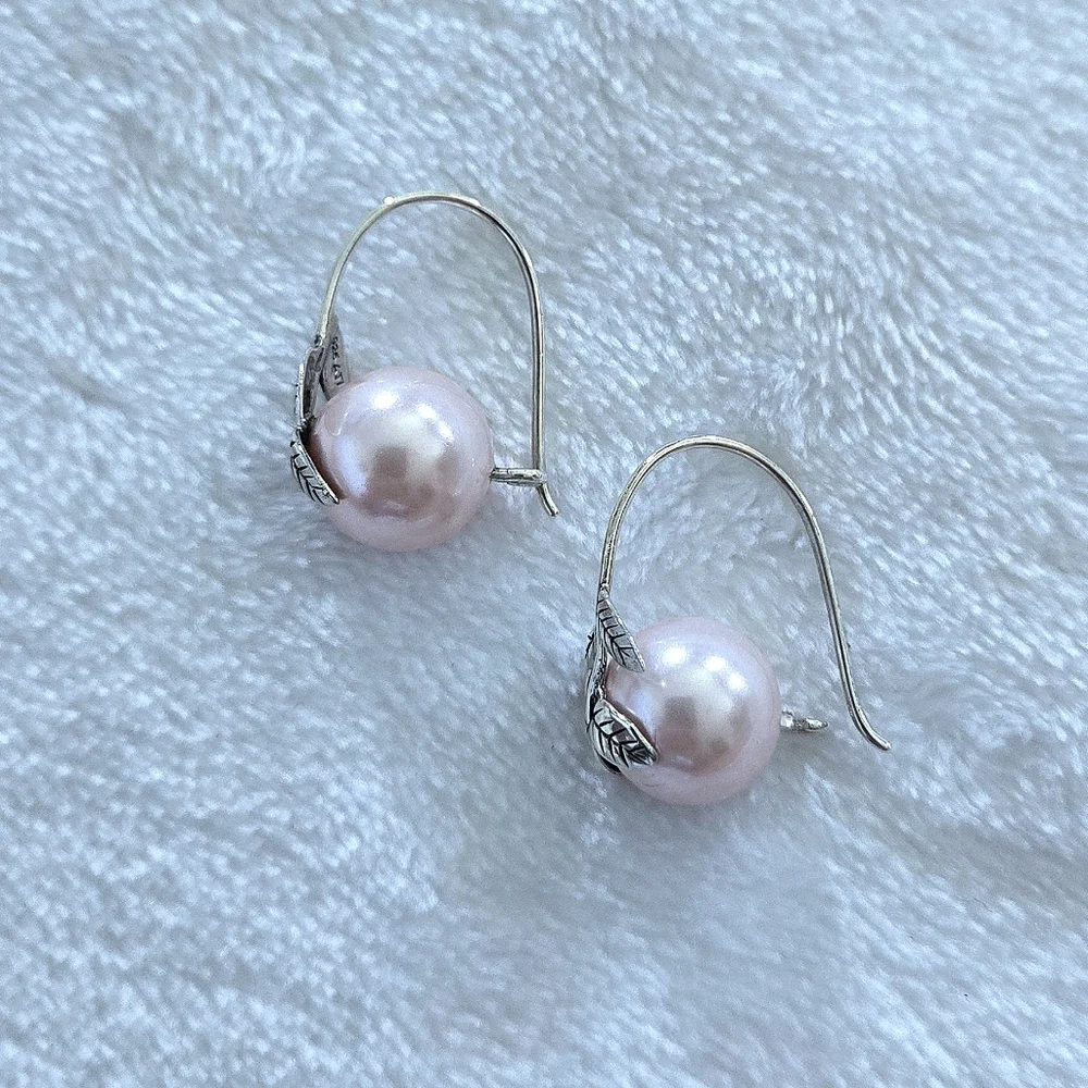 Annika Witt Pink🩷 Pearl And Leaves🍃 Earrings - Picture 10 of 16